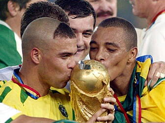 Ronaldo explains his infamous...